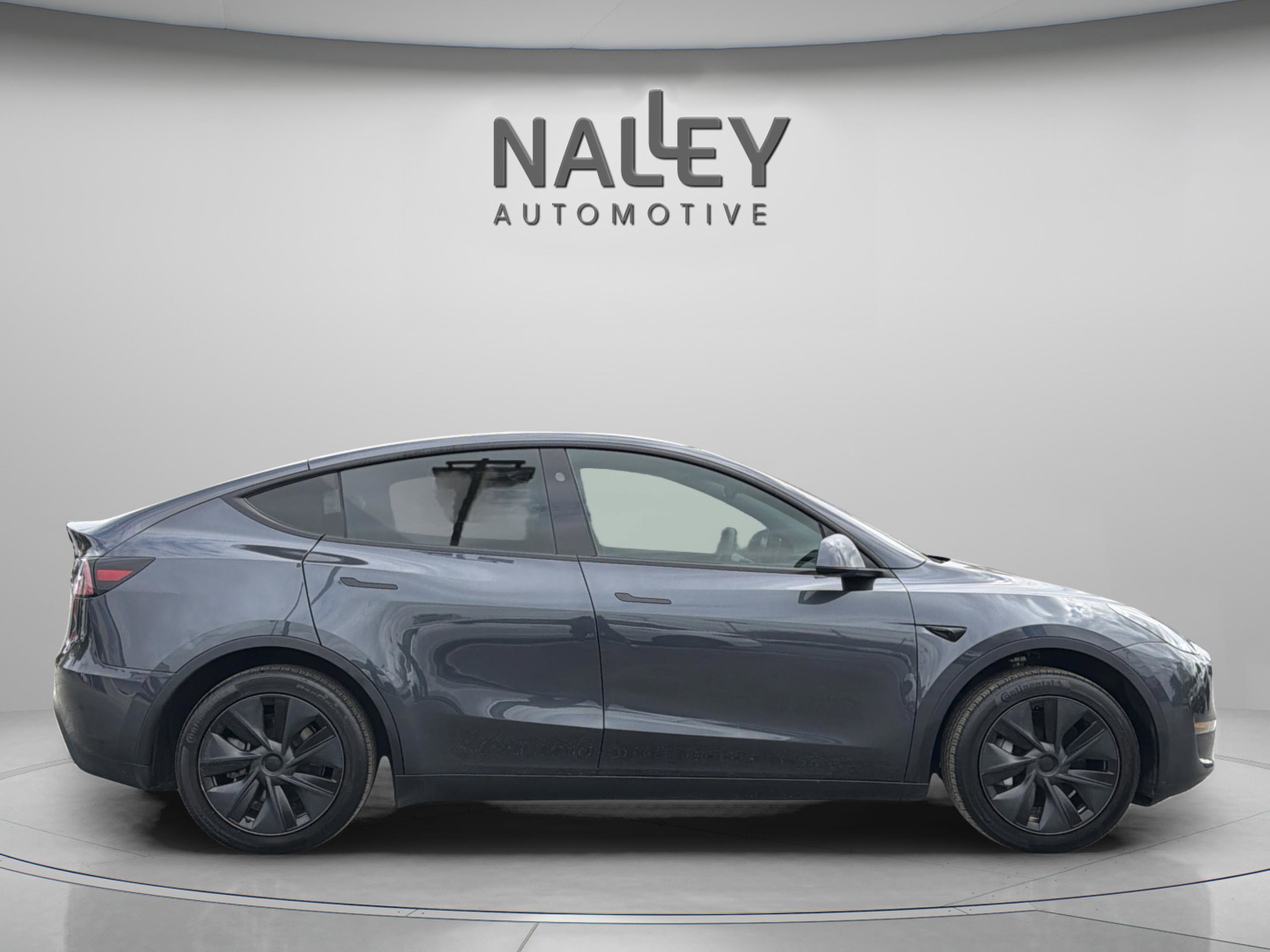 Used 2025 Tesla Model Y Long Range image 6