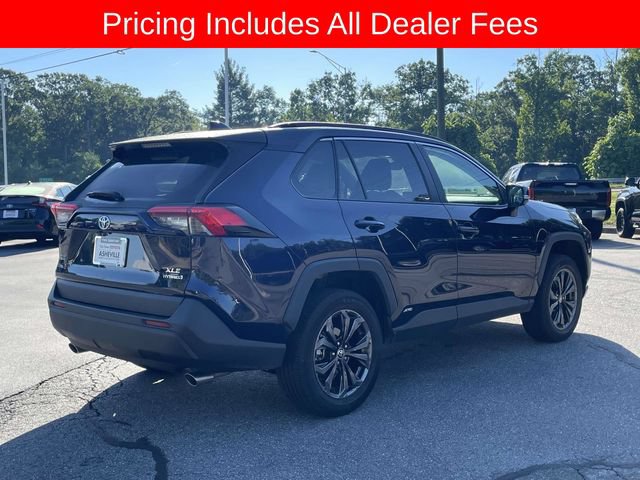 Used 2022 Toyota RAV4 XLE Premium AWD/4WD image 5