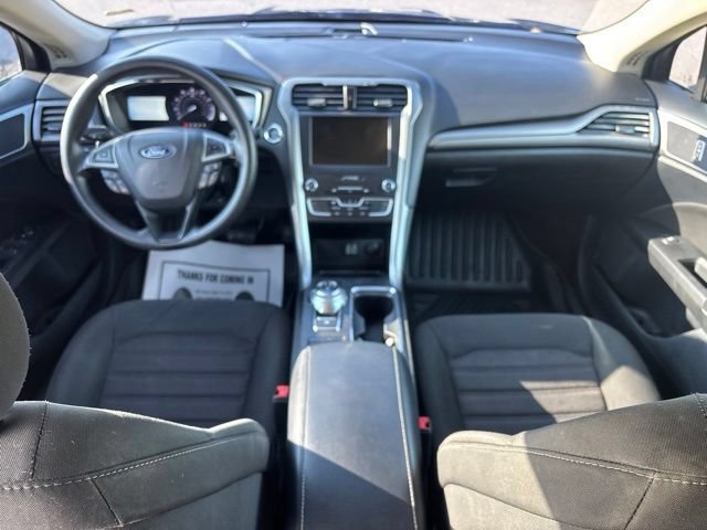 Used 2019 Ford Fusion SE FWD image 14