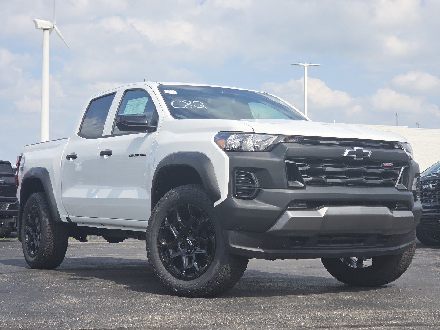 New 2026 Chevrolet Colorado Trail Boss AWD/4WD image 2