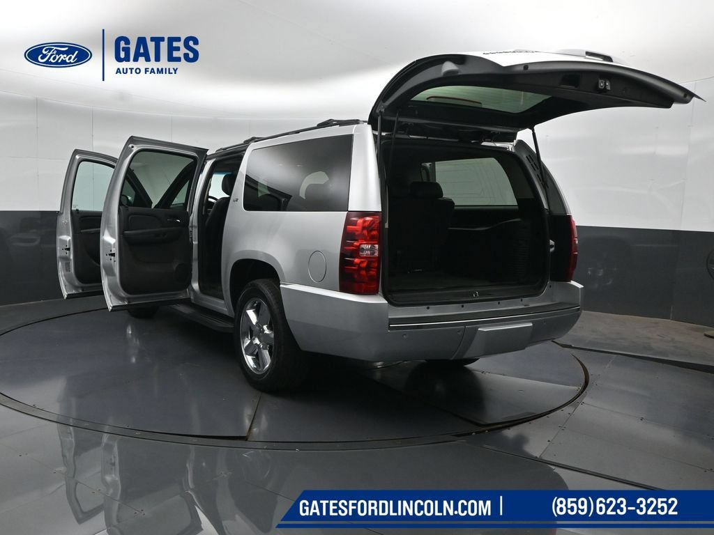 Used 2014 Chevrolet Suburban LTZ AWD/4WD image 59