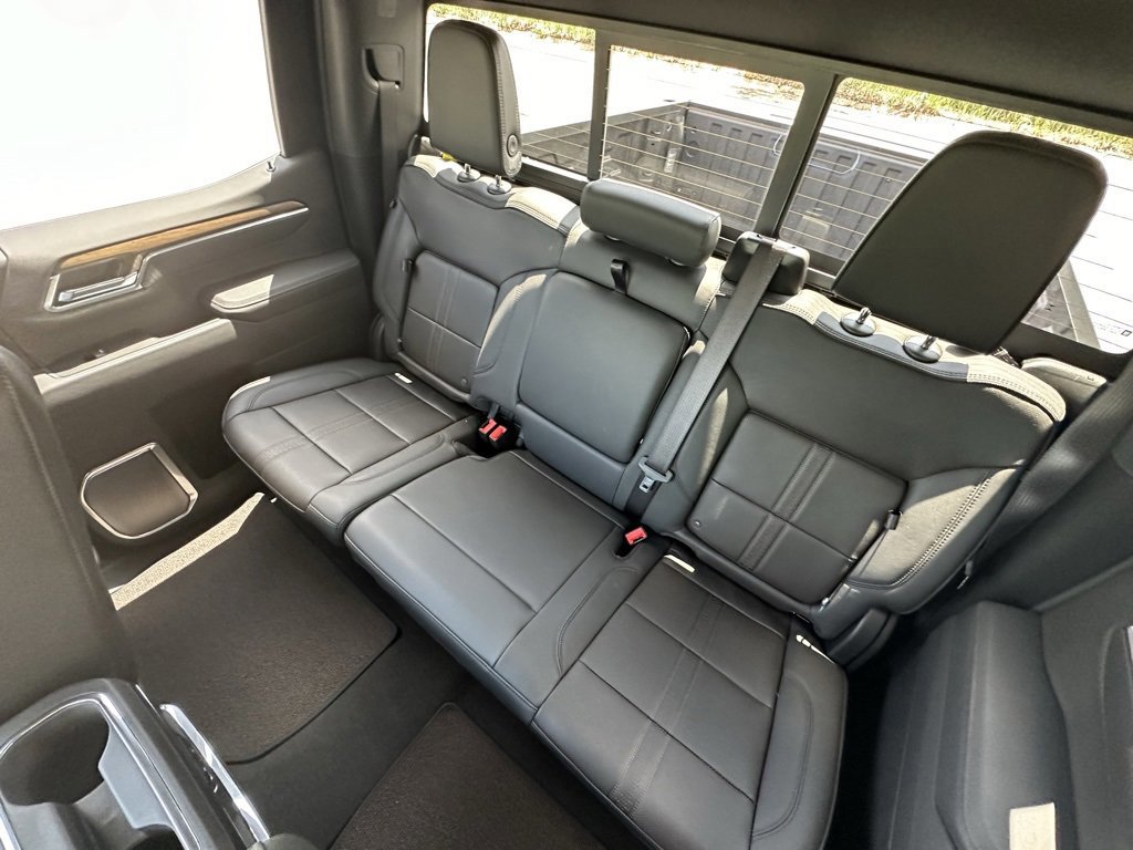 New 2025 Chevrolet Silverado 1500 High Country image 25