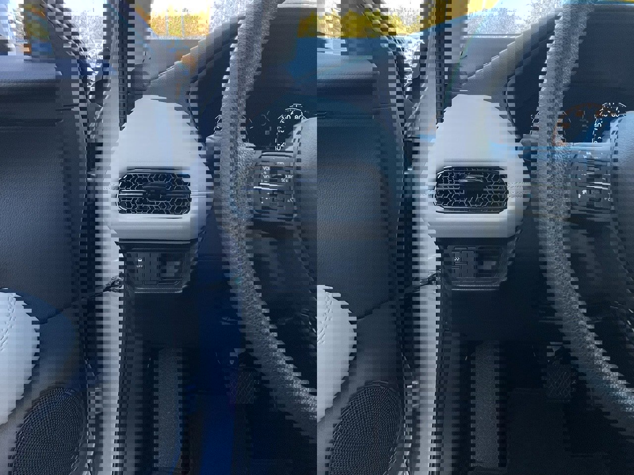 Used 2025 Honda HR-V LX image 25