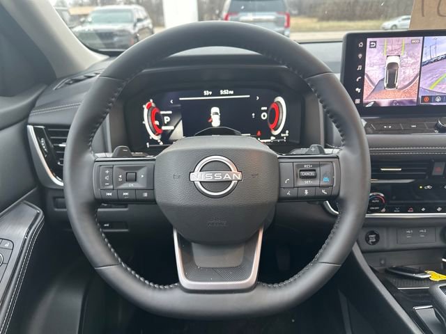 Used 2025 Nissan Rogue SL w/ Tech Package image 14