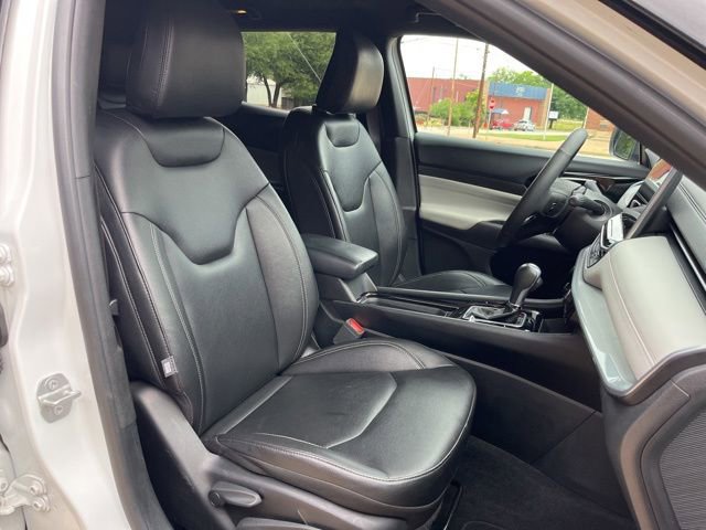 Used 2025 Jeep Compass Limited AWD/4WD image 23