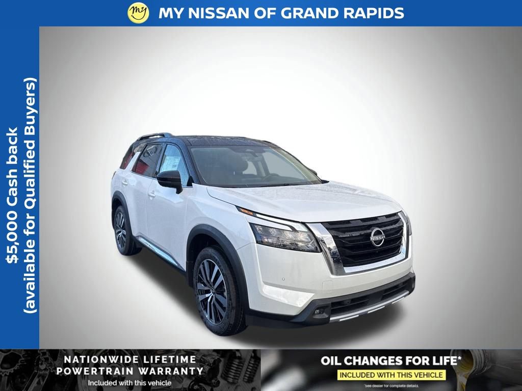 New 2025 Nissan Pathfinder Platinum w/ Cargo Package