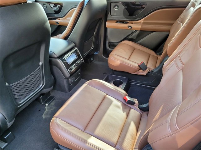 Certified 2022 Lincoln Aviator Reserve w/ Equipment Group 201A image 13