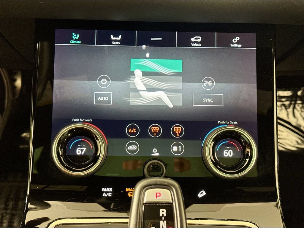 Used 2020 Land Rover Range Rover Evoque R-Dynamic SE AWD/4WD image 16