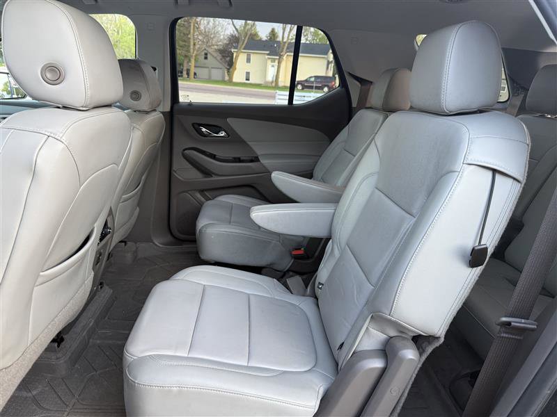 Used 2019 Chevrolet Traverse LT w/ LPO, Floor Liner Package AWD/4WD image 6