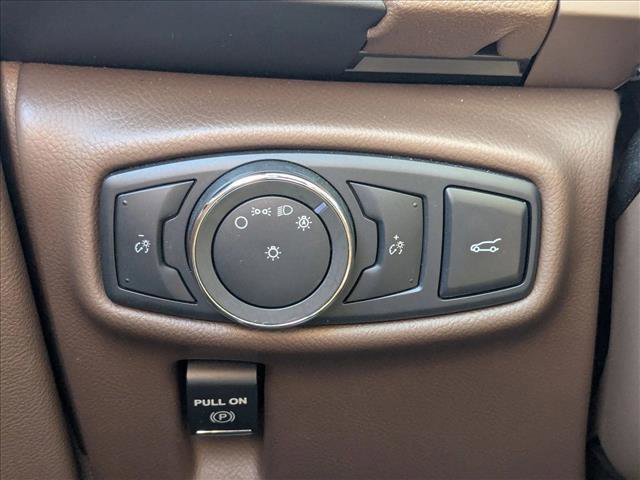 Used 2018 Lincoln MKX Reserve w/ Driver Assistance Package FWD image 14
