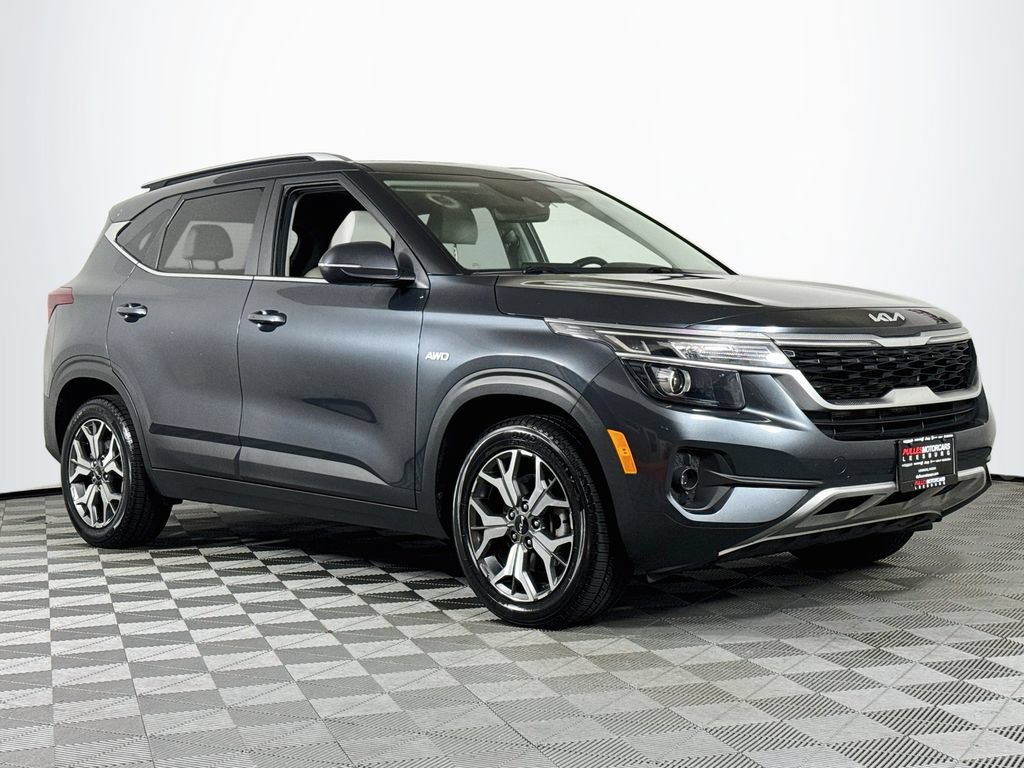 Used 2022 Kia Seltos EX AWD/4WD image 1