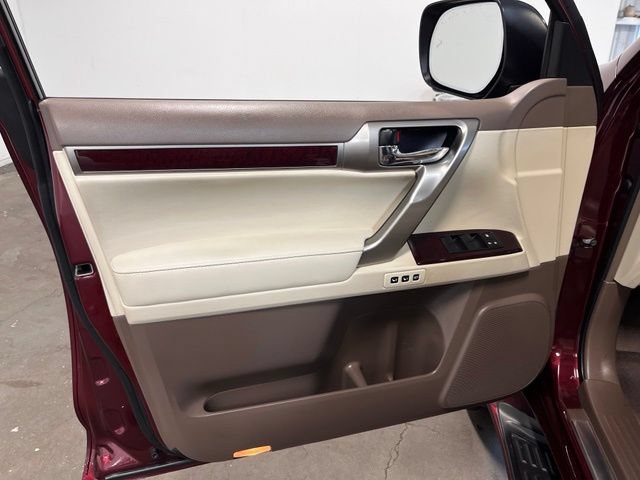 Used 2017 Lexus GX 460 Premium w/ Premium Package AWD/4WD image 23