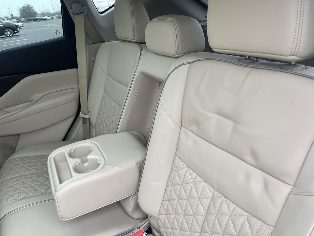Used 2019 Nissan Murano Platinum w/ Cargo Package image 29