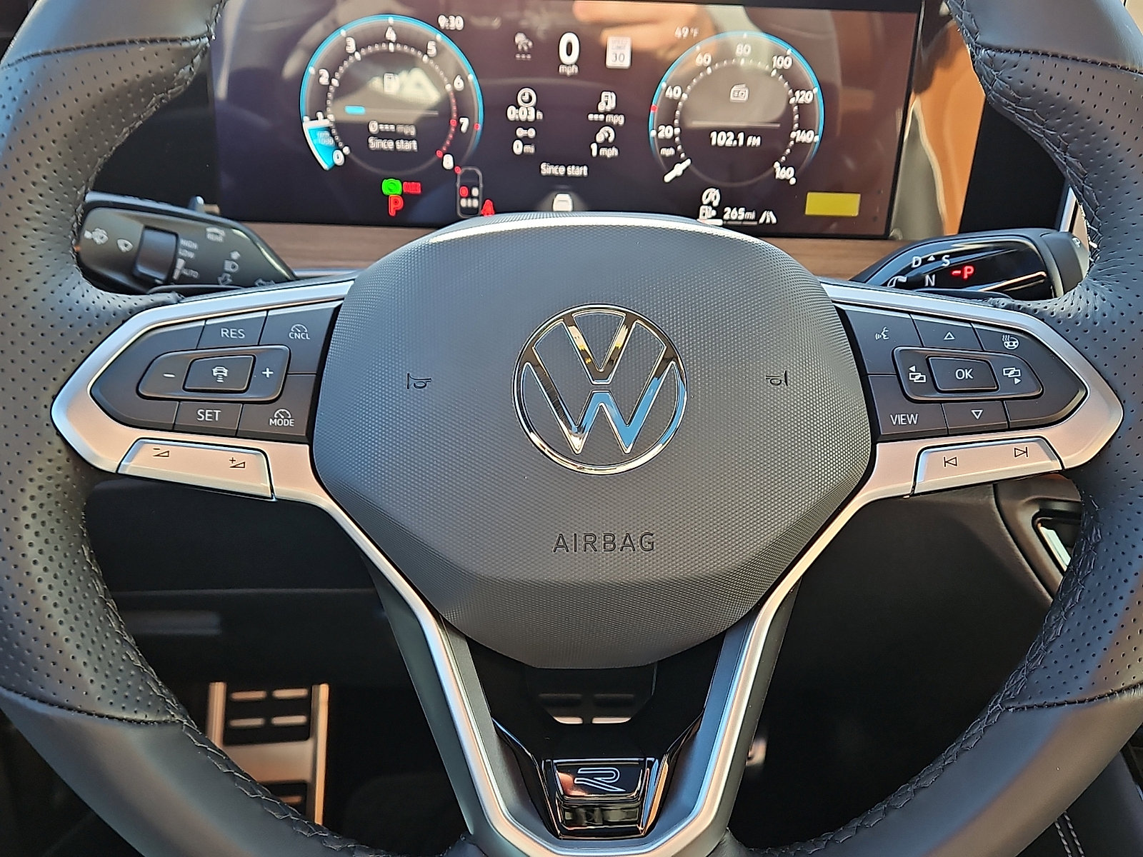 New 2026 Volkswagen Tiguan SEL R-Line image 19