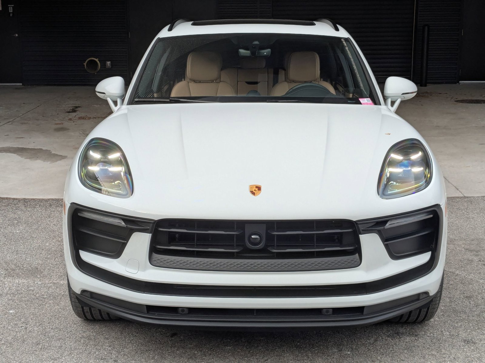 Certified 2026 Porsche Macan AWD/4WD image 6