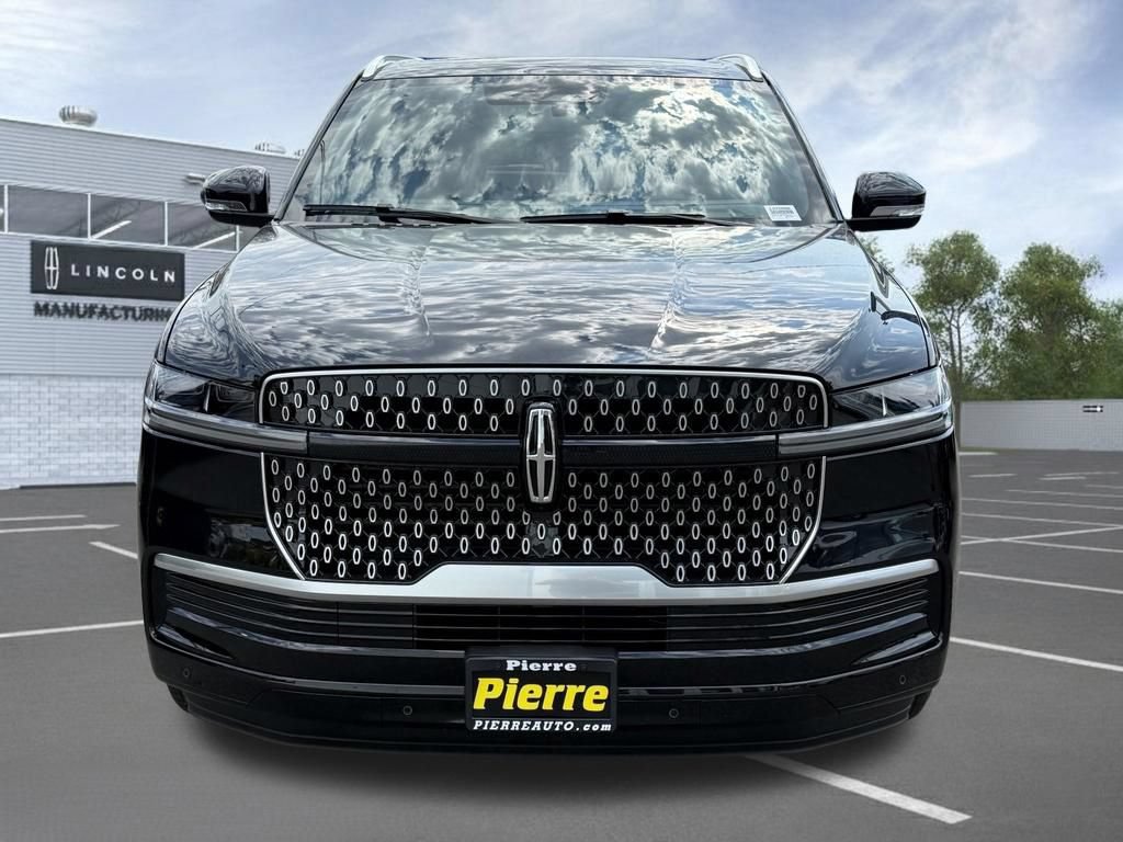 New 2027 Lincoln Navigator Reserve AWD/4WD image 5