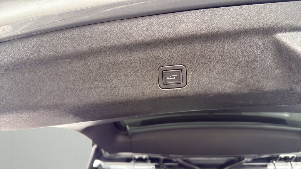 Used 2023 Chevrolet Tahoe RST image 19