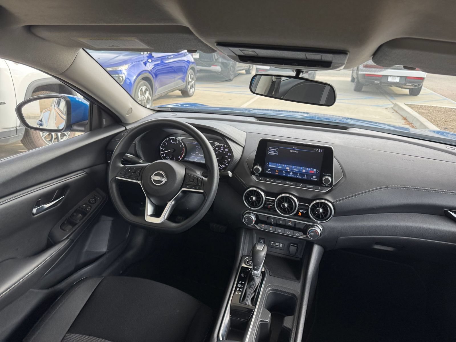 Used 2025 Nissan Sentra SV FWD image 32