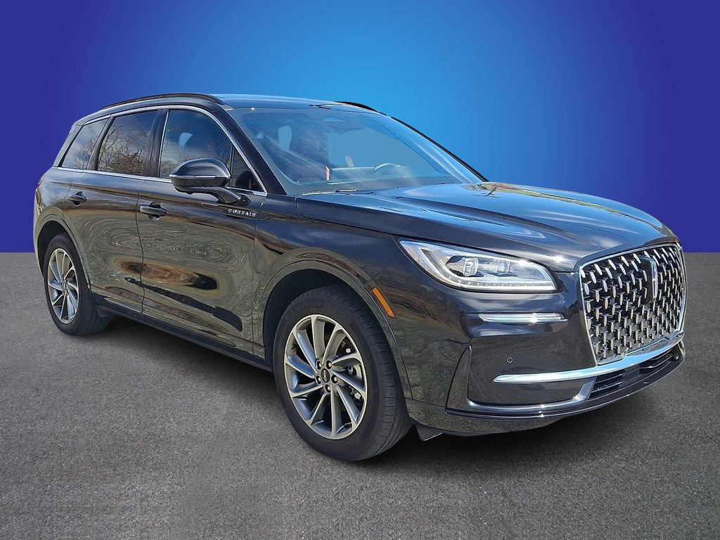 Used 2025 Lincoln Corsair Grand Touring w/ Equipment Group 301A image 3