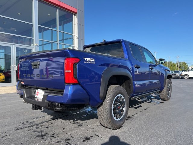 Certified 2025 Toyota Tacoma TRD Off-Road image 7