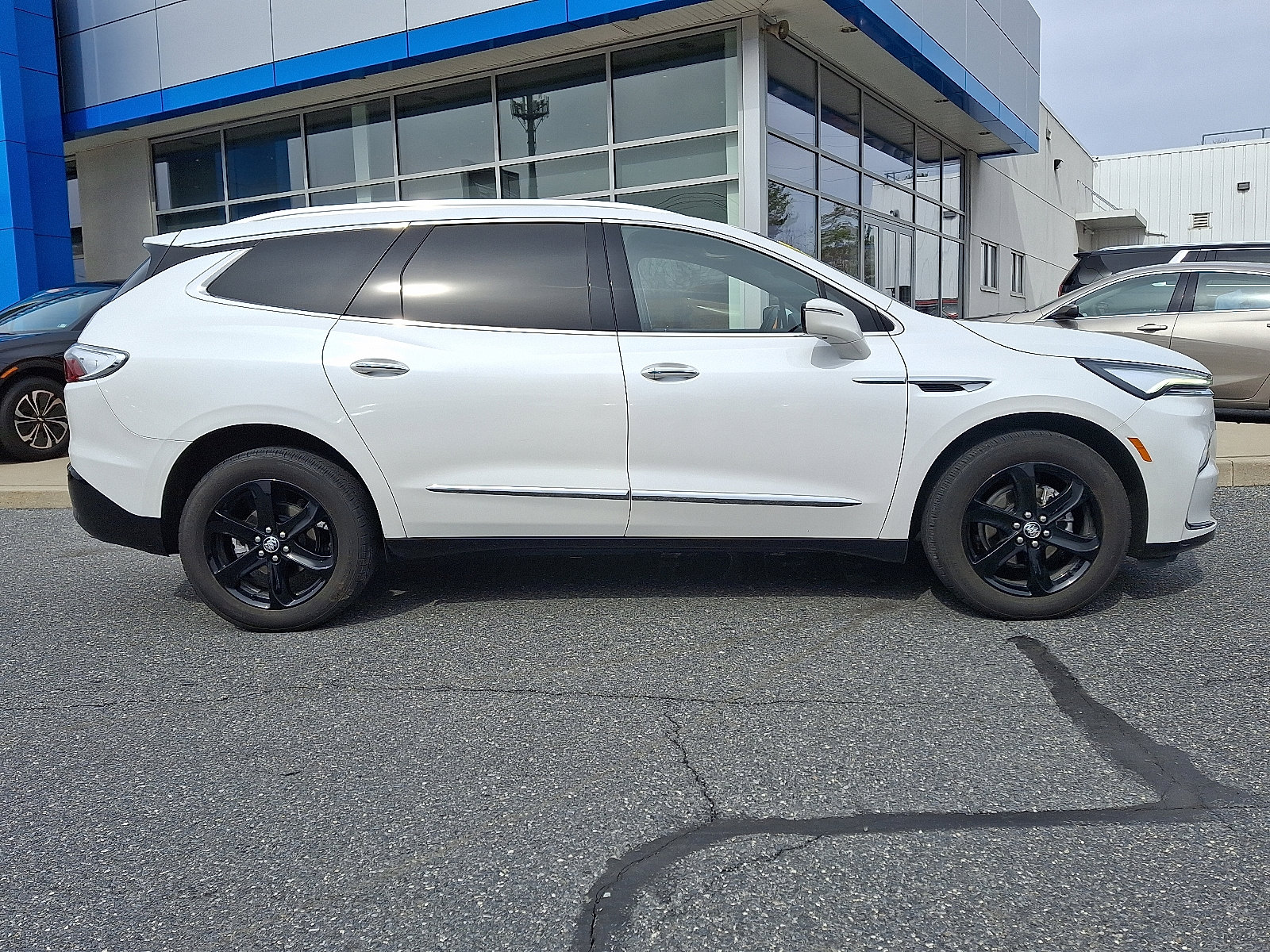 Certified 2023 Buick Enclave Essence w/ Experience Buick Package image 8