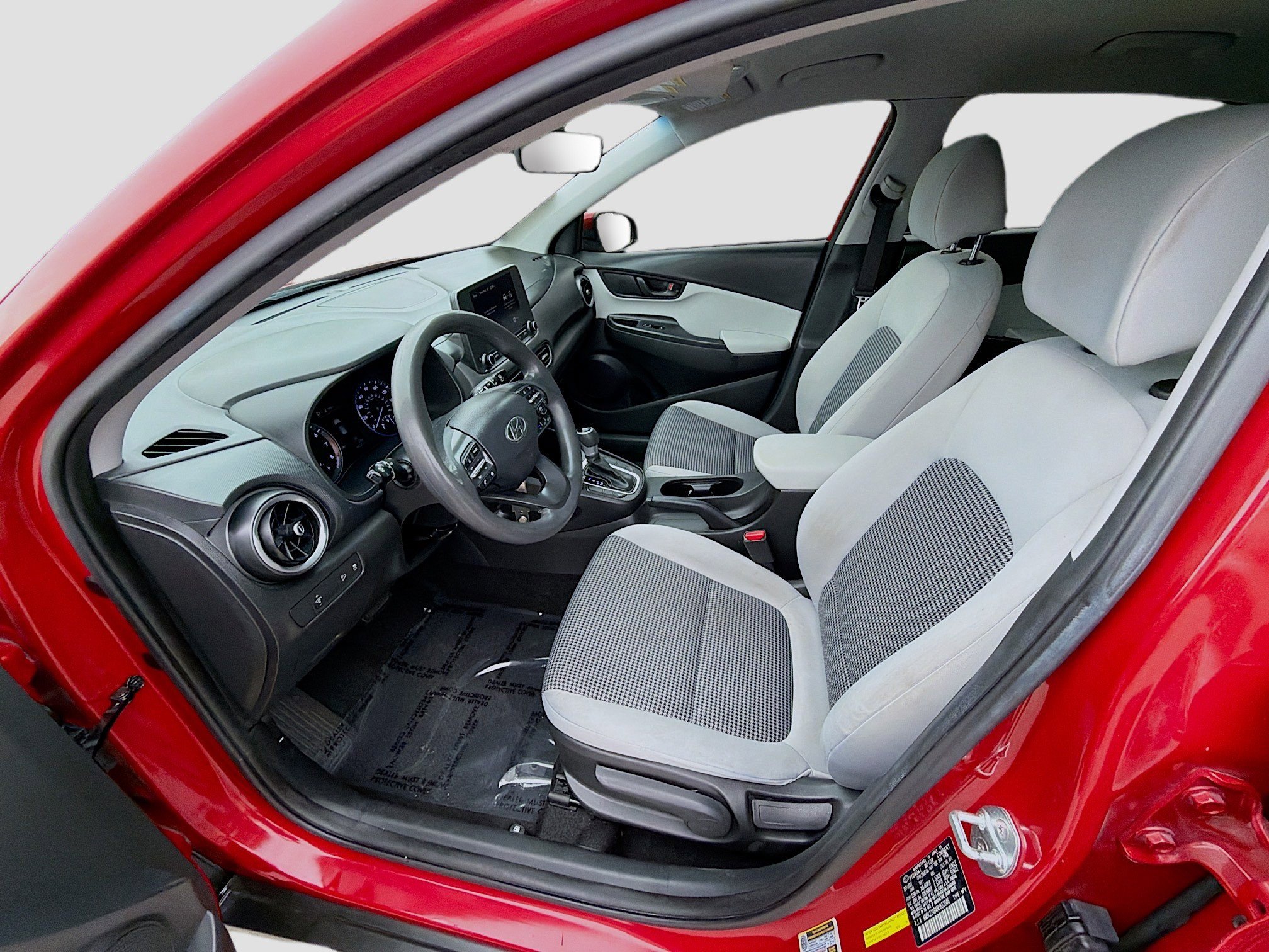 Used 2022 Hyundai Kona SE image 16