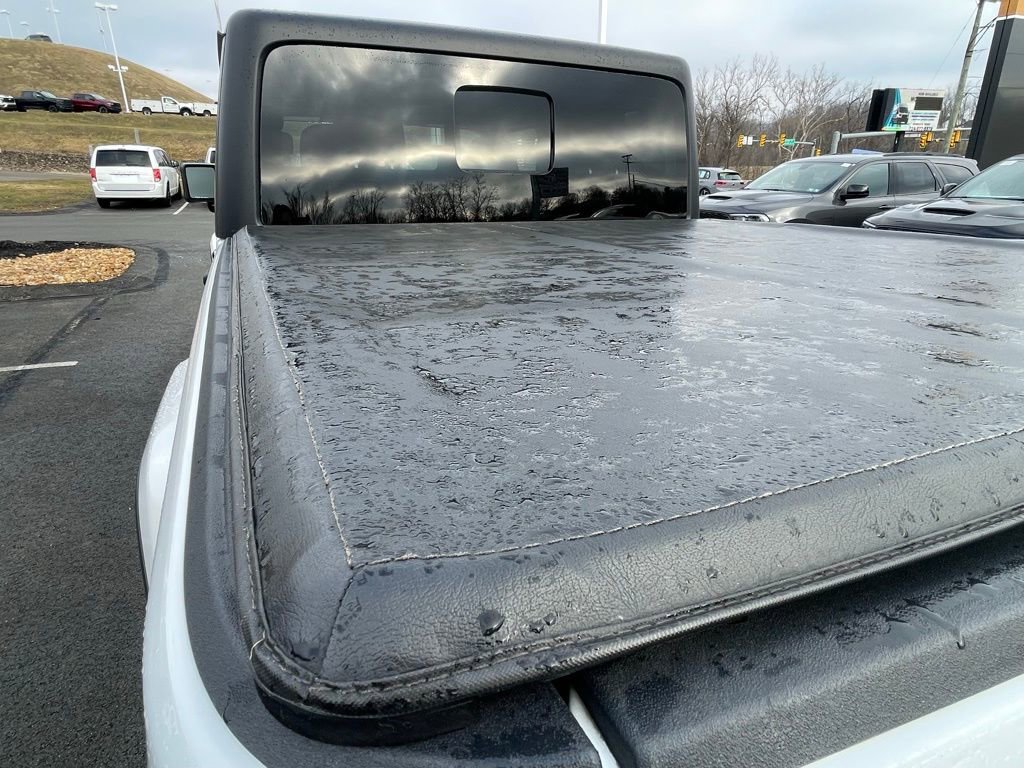 Used 2022 Jeep Gladiator Willys image 23