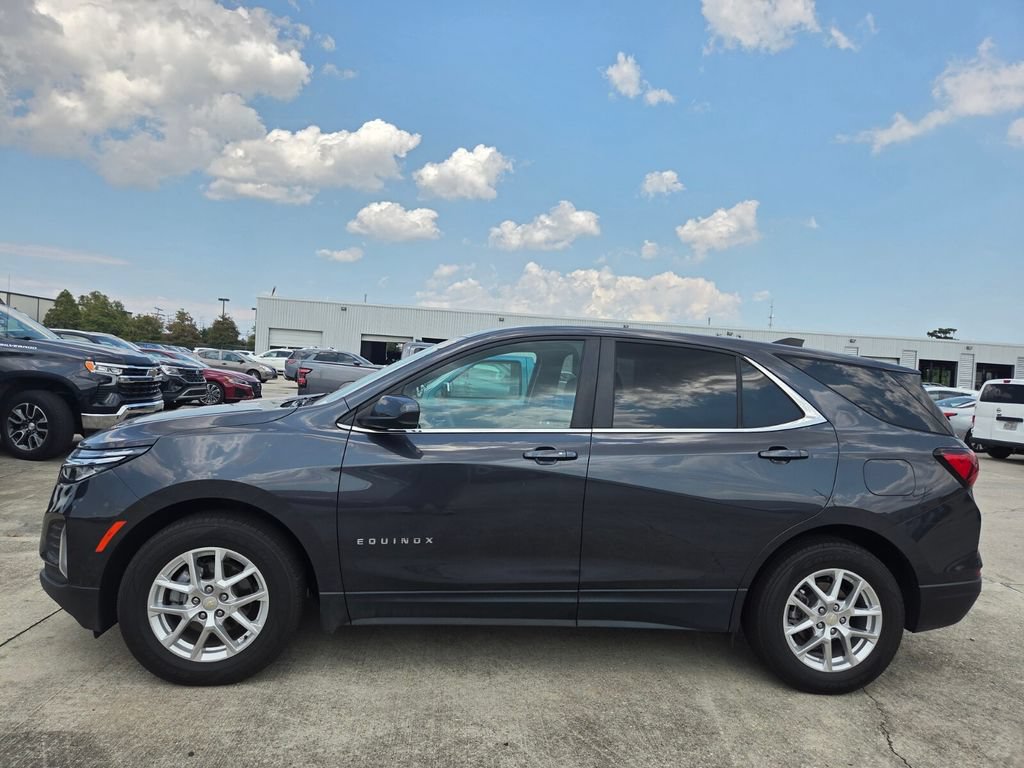 Used 2022 Chevrolet Equinox LT FWD image 2