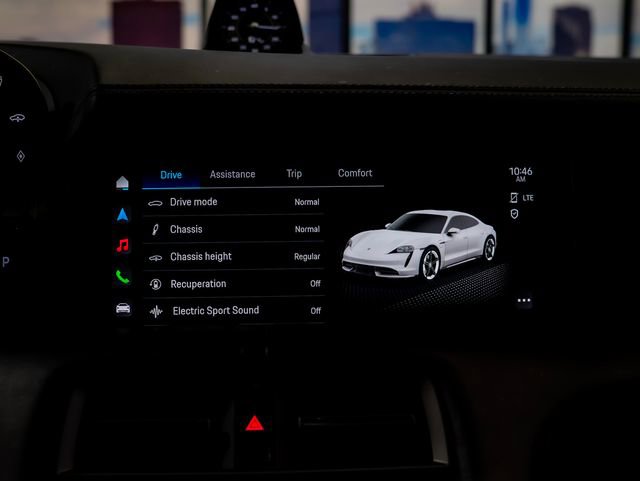 Used 2020 Porsche Taycan Turbo S image 18