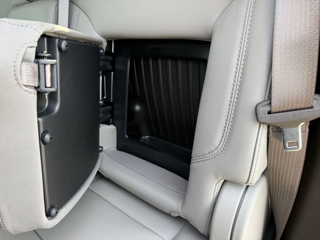 New 2026 GMC Sierra 1500 SLT w/ SLT Premium Package image 17