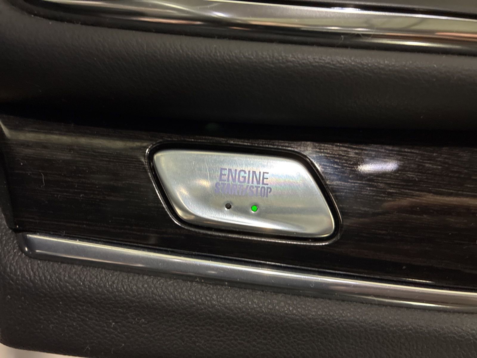 Used 2021 Buick Enclave Avenir w/ Avenir Technology Package image 24