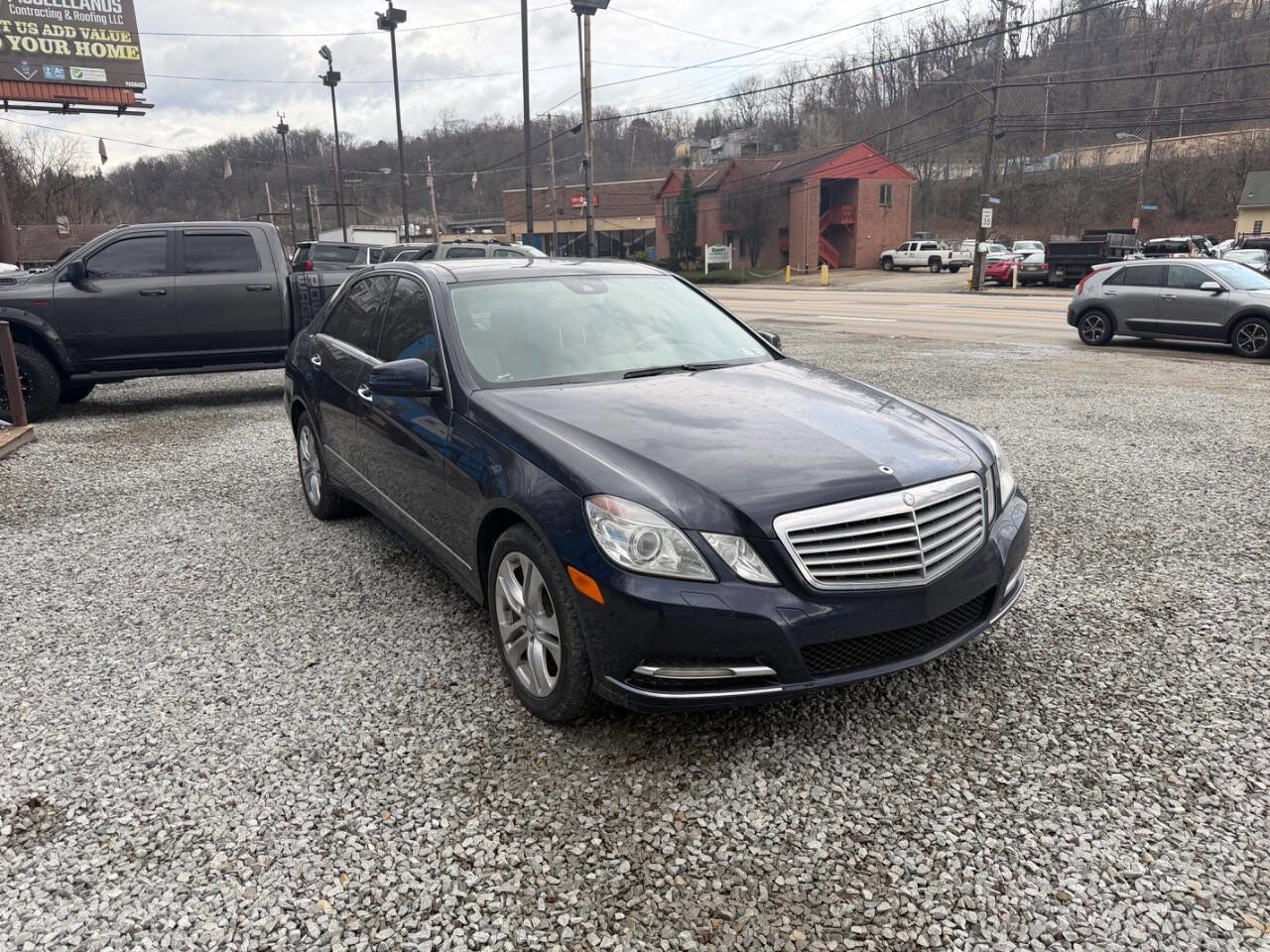 Used 2011 Mercedes-Benz E 350 4MATIC Sedan image 6
