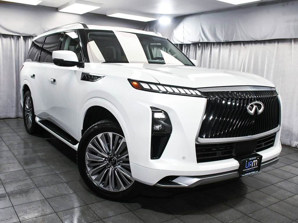 Used 2025 INFINITI QX80 Sensory image 3