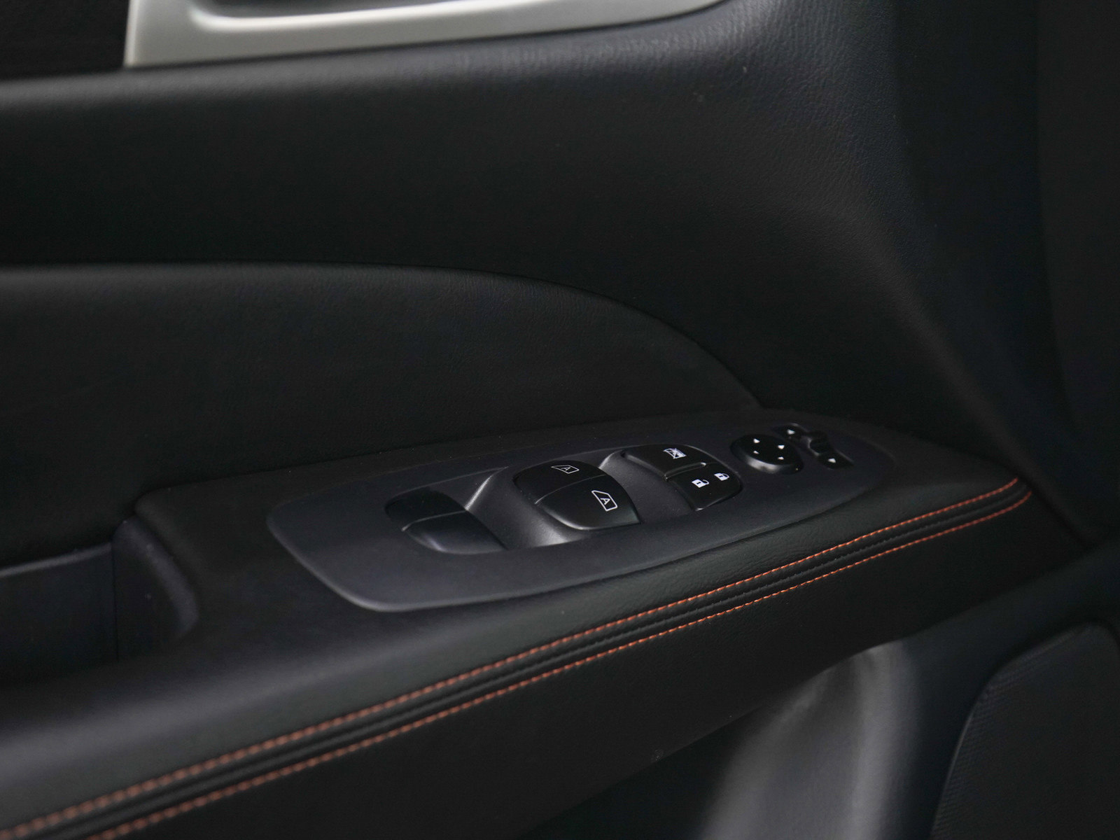 Used 2019 Nissan Pathfinder S AWD/4WD image 23
