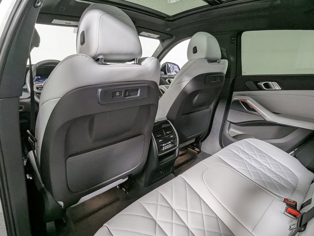 Certified 2023 BMW X6 xDrive40i w/ M Sport Package AWD/4WD image 42