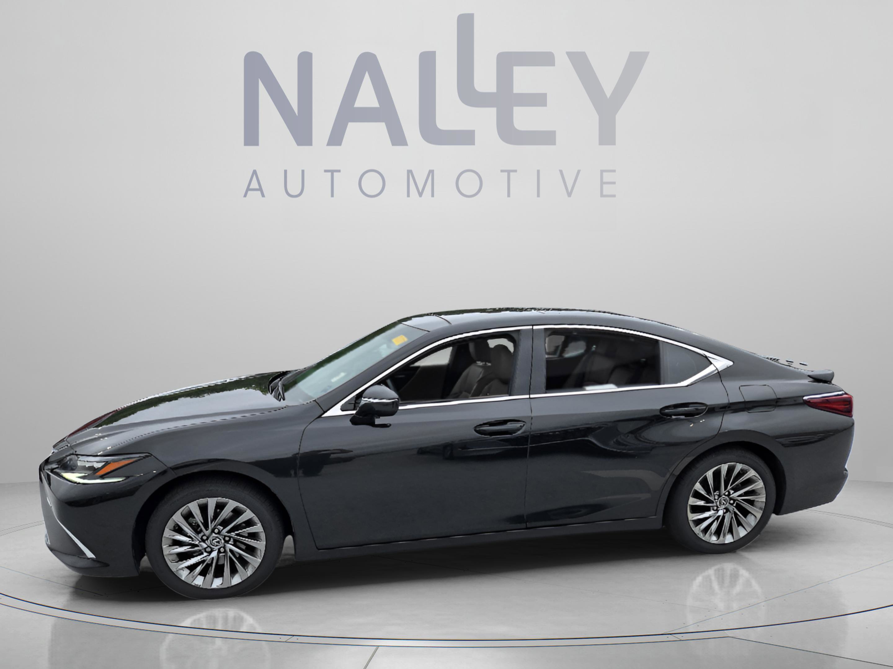 Certified 2024 Lexus ES 350 Ultra Luxury w/ Accessory Package (Z2) FWD image 2