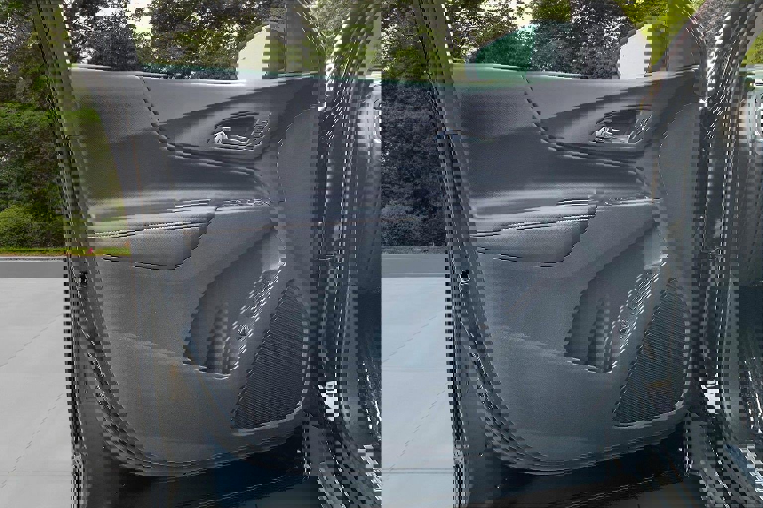 Used 2020 Chevrolet Equinox Premier w/ Premier Redline Edition image 21