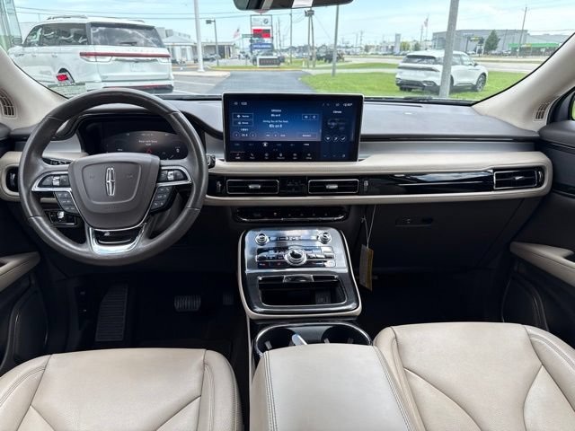 Certified 2022 Lincoln Nautilus FWD w/ Premium Package image 19
