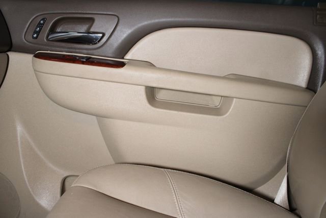 Used 2013 Chevrolet Tahoe LTZ AWD/4WD image 21