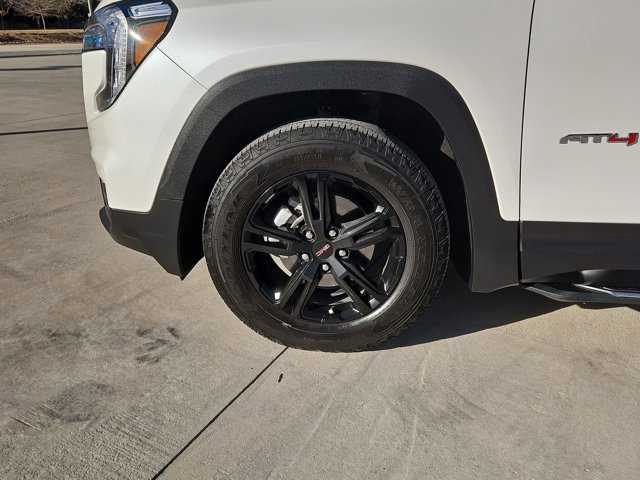Used 2024 GMC Terrain AT4 w/ LPO, 'HIT The Road' Package image 26
