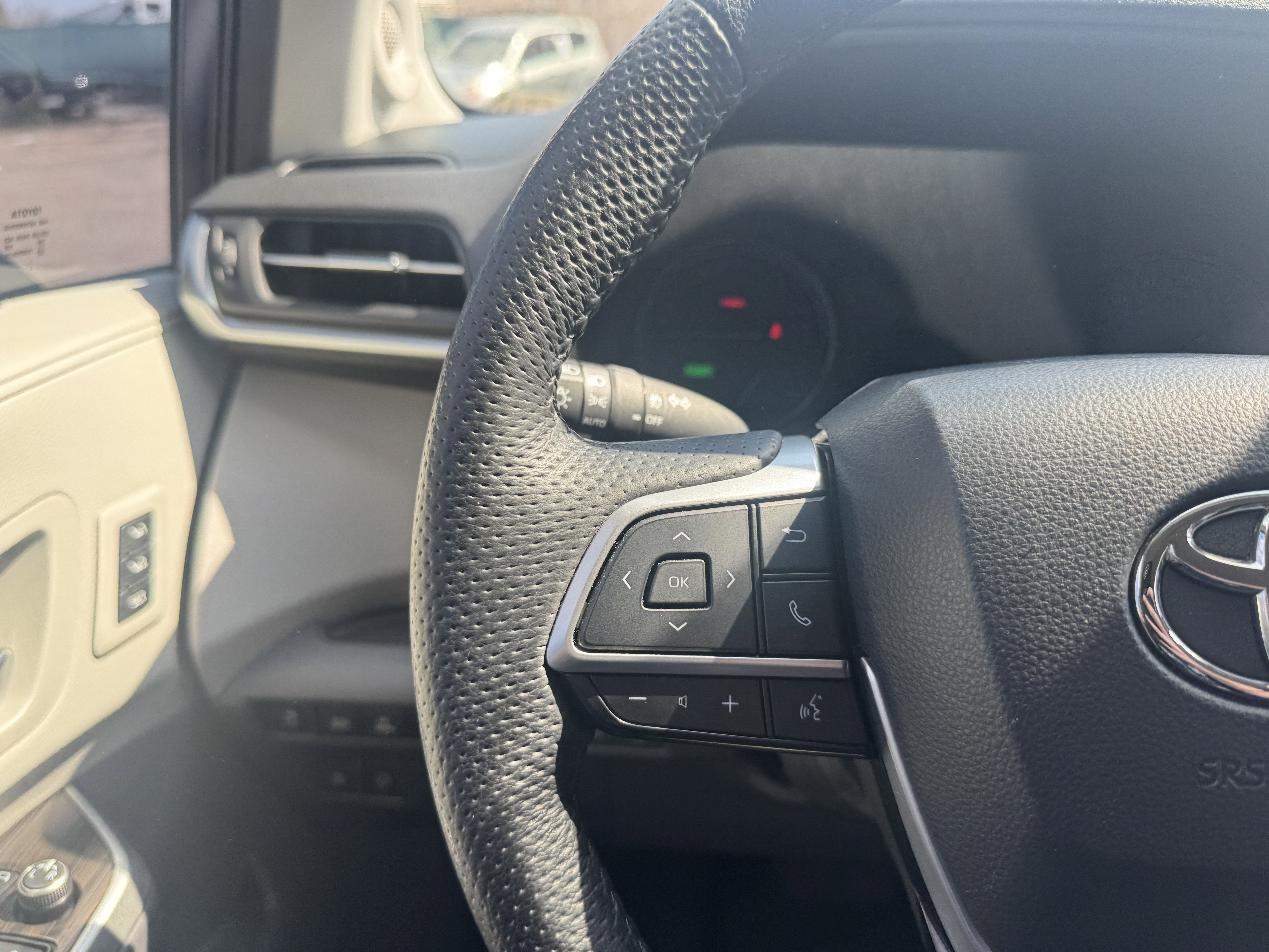 Certified 2021 Toyota Sienna Limited image 24