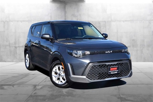 Used 2023 Kia Soul LX w/ Option Group 015 image 2
