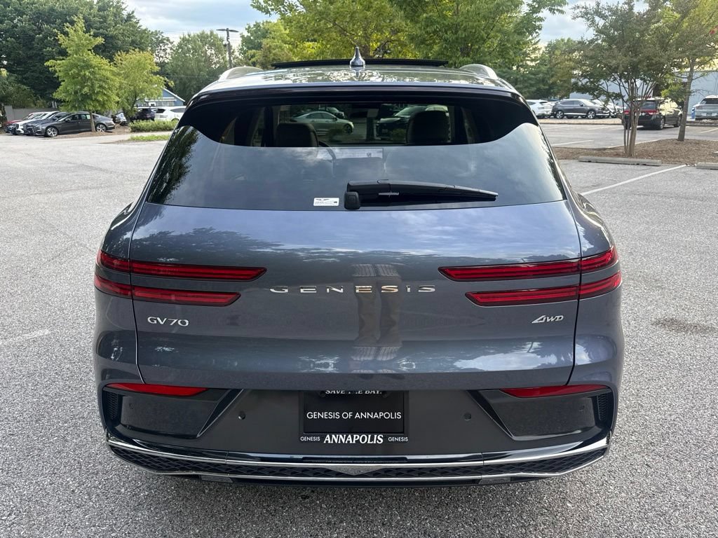 Used 2026 Genesis GV70 2.5T Advanced AWD/4WD image 9