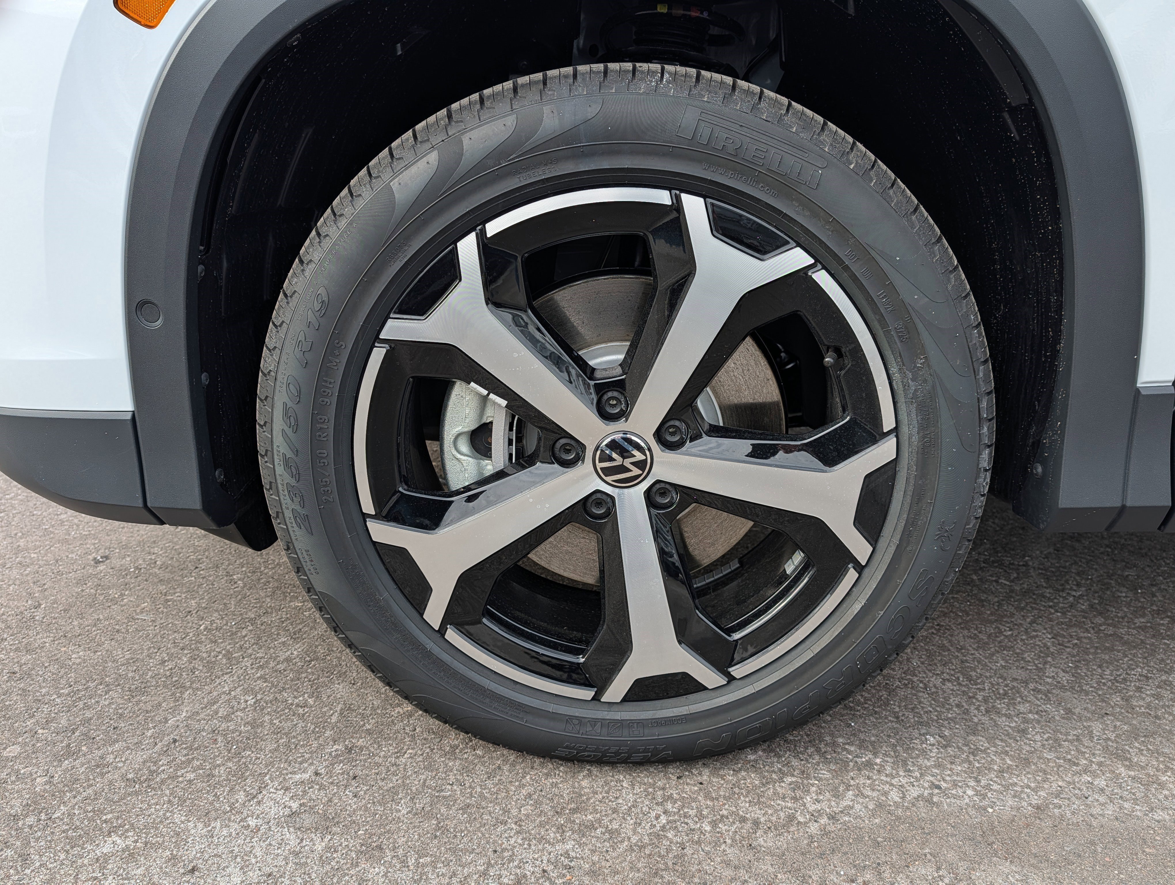 New 2026 Volkswagen Tiguan SE image 5