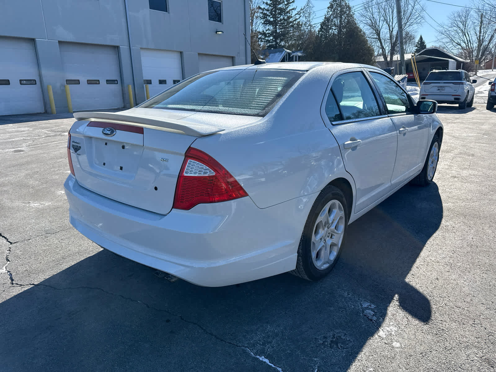 Used 2010 Ford Fusion SE image 3