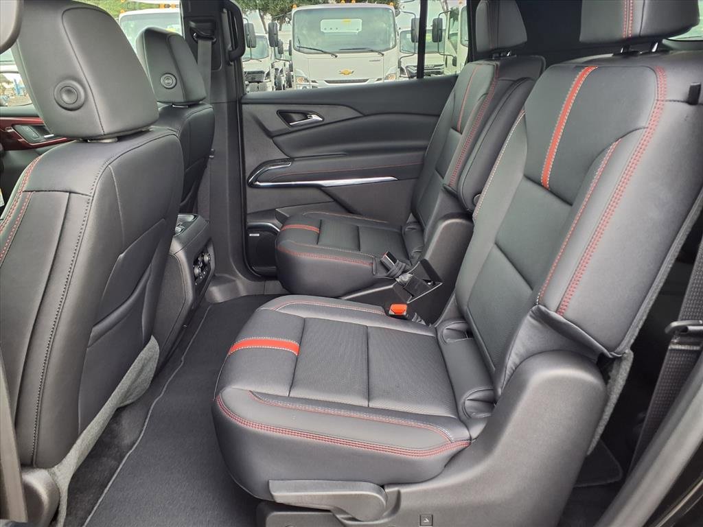 New 2026 Chevrolet Traverse RS image 7