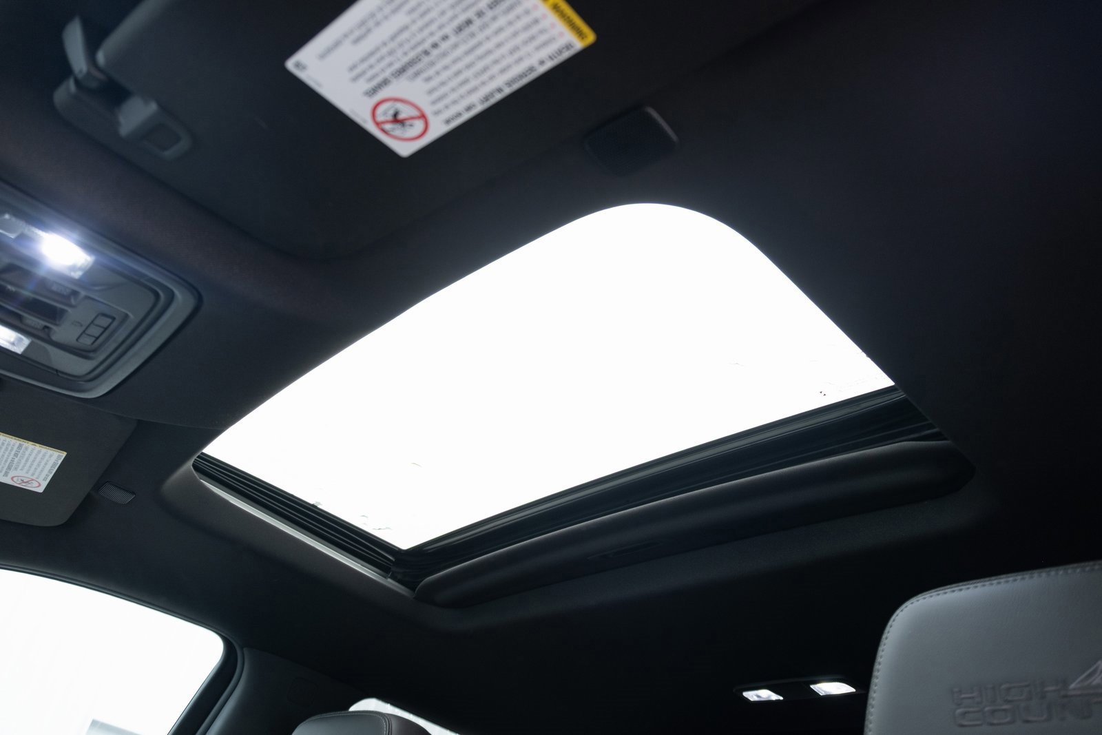 Used 2020 Chevrolet Silverado 3500 High Country w/ Technology Package image 15