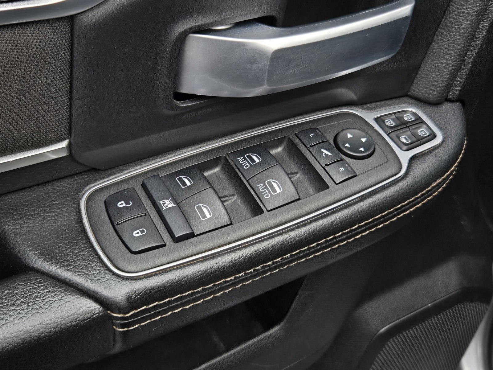 Used 2024 RAM 2500 Big Horn image 11