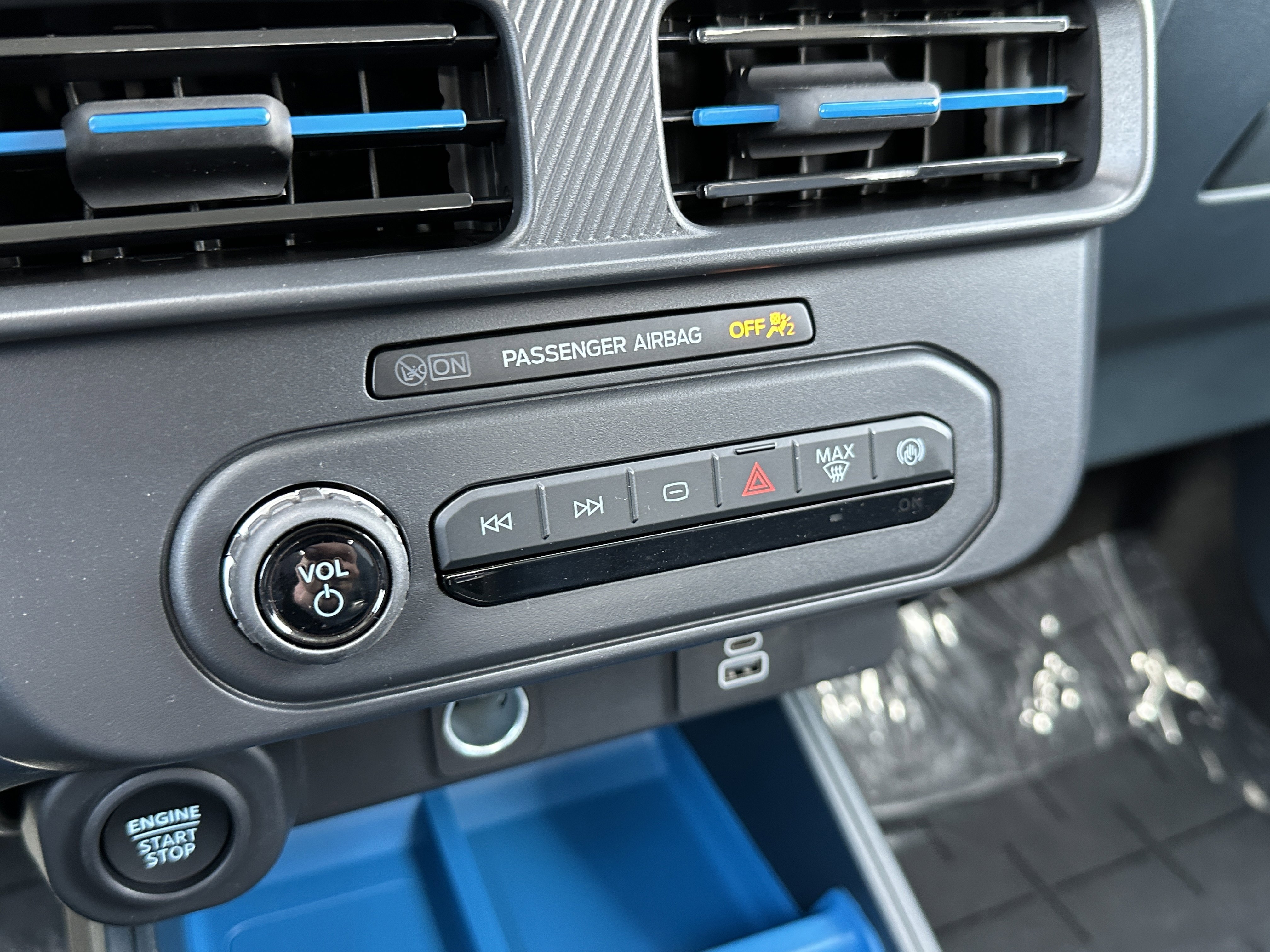 New 2026 Ford Maverick XLT image 30