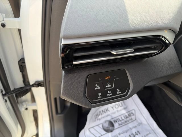 Used 2023 Volkswagen ID.4 Pro S Plus AWD/4WD image 9